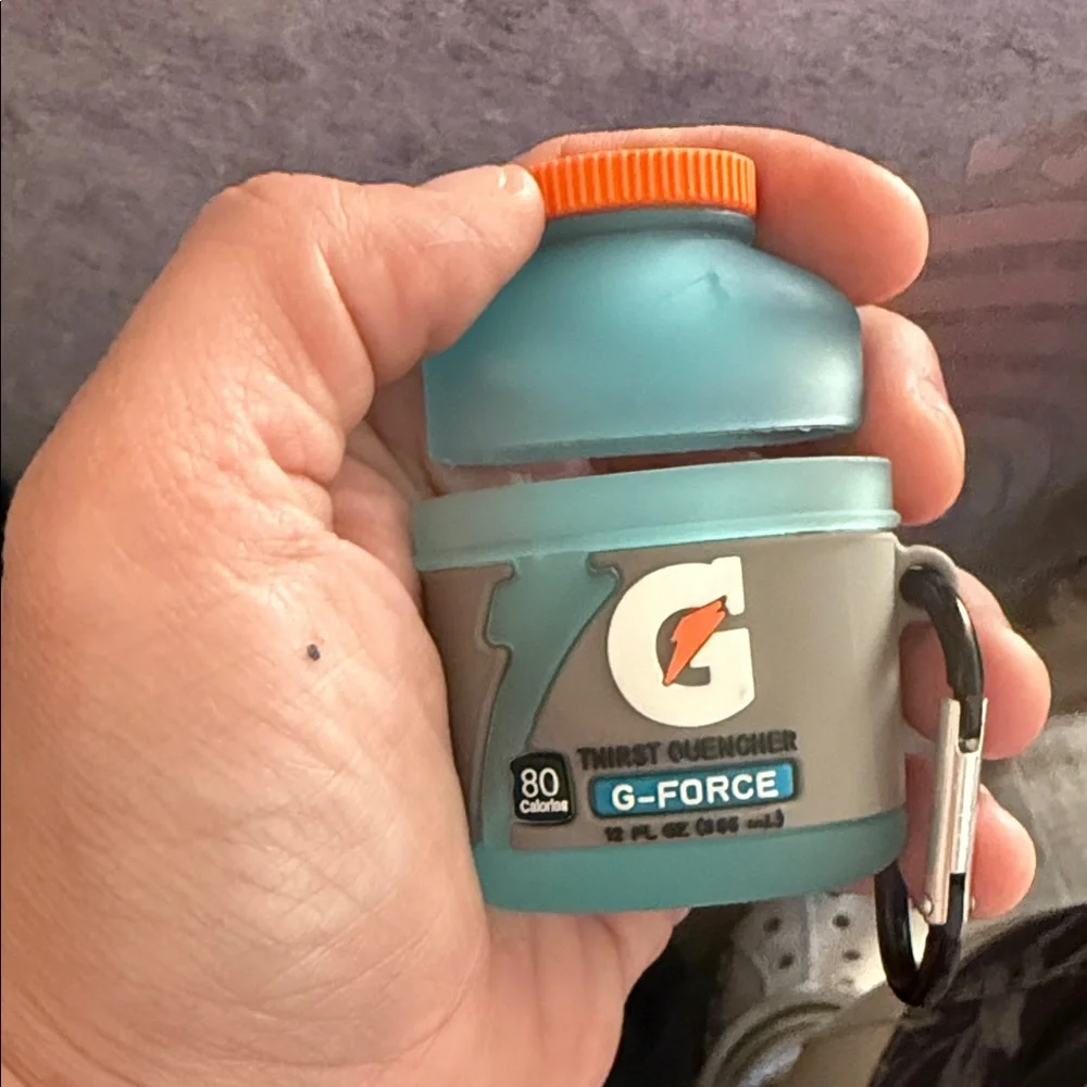 Gatorade G-Force Thirst Quencher Bottle the AirPod Case - NWOT